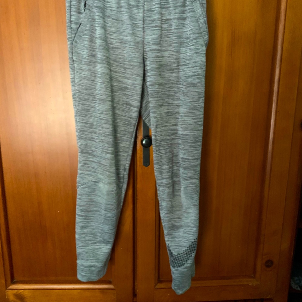 Boys M Nike Dry Fitb Jogger pants